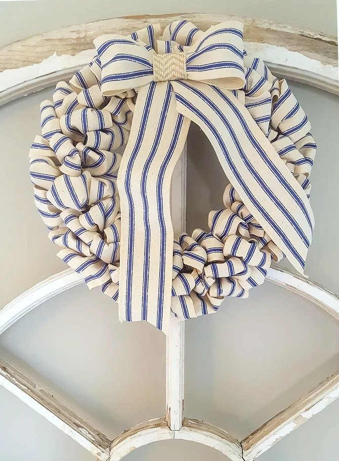 5. 30分钟内用不到10美元制作农舍花环