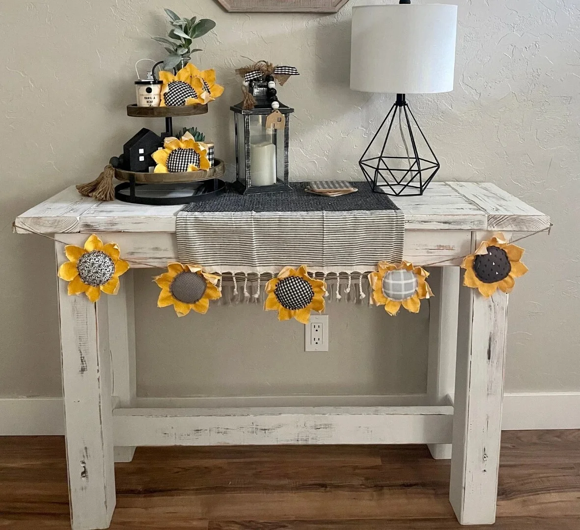 6. 朴素向日葵花环