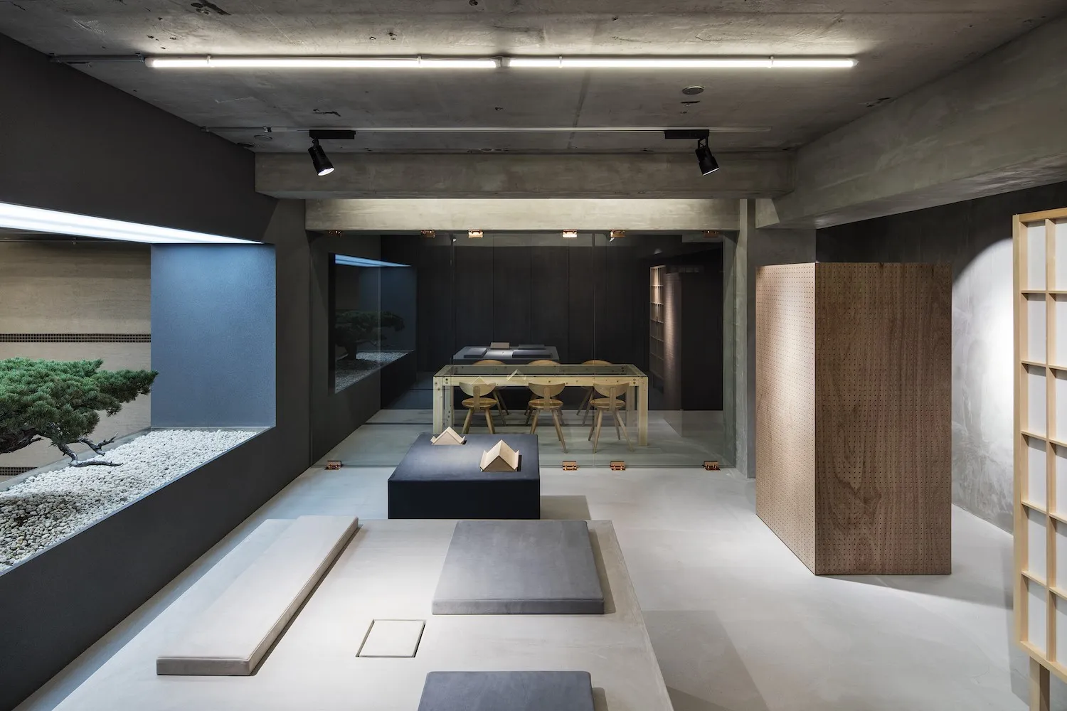 DDAA设计的多彩住宅，位于日本东京都港区