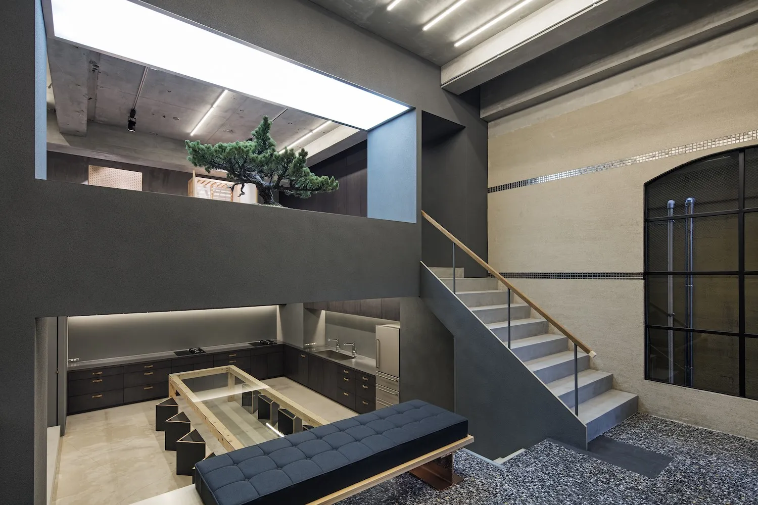 DDAA设计的多彩住宅，位于日本东京都港区