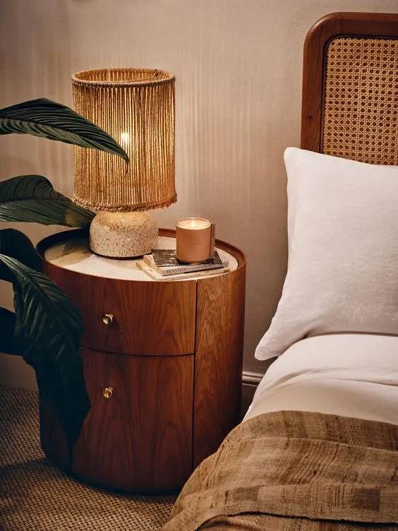 Tips for Choosing Round Bedside Tables
