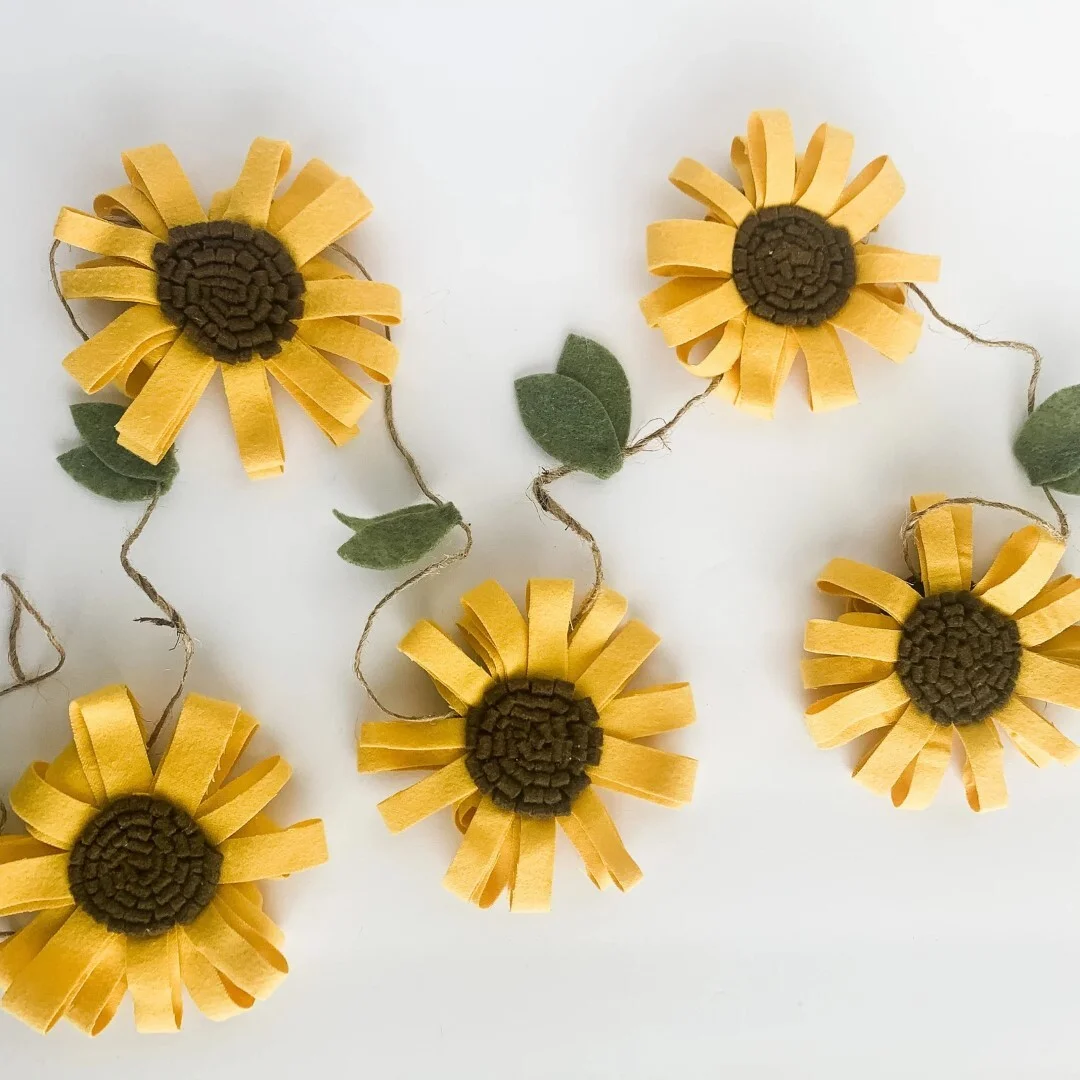 12. 布艺与毛毡向日葵花环