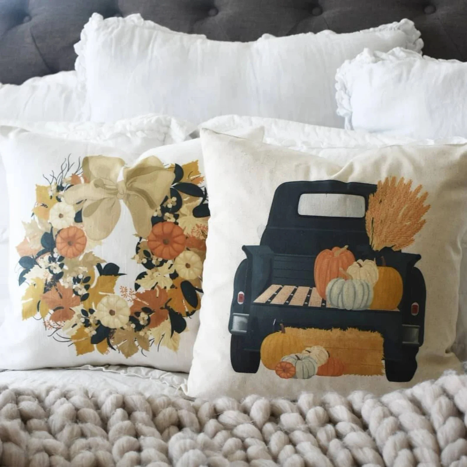 6. Подушка з осіннім вантажником