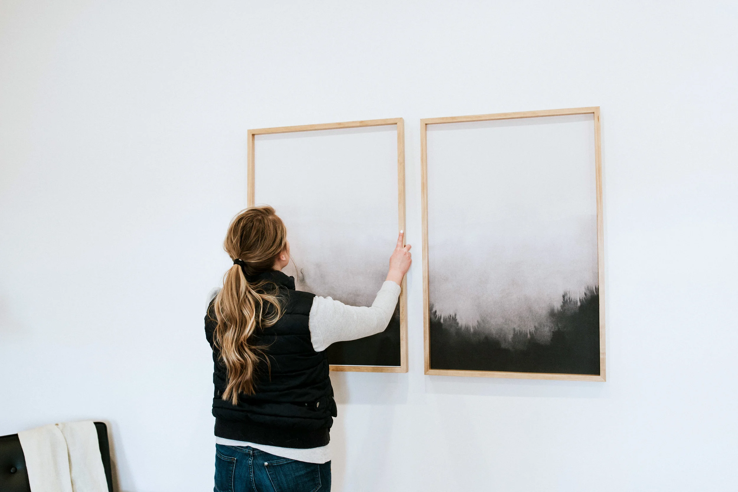 9. MARCO MODERNO DE MADERA DIY