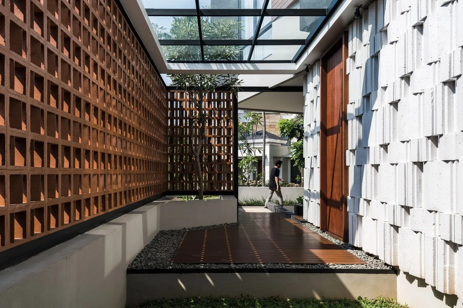 Curved Standalone House by Phidias Indonesia in Indonesia