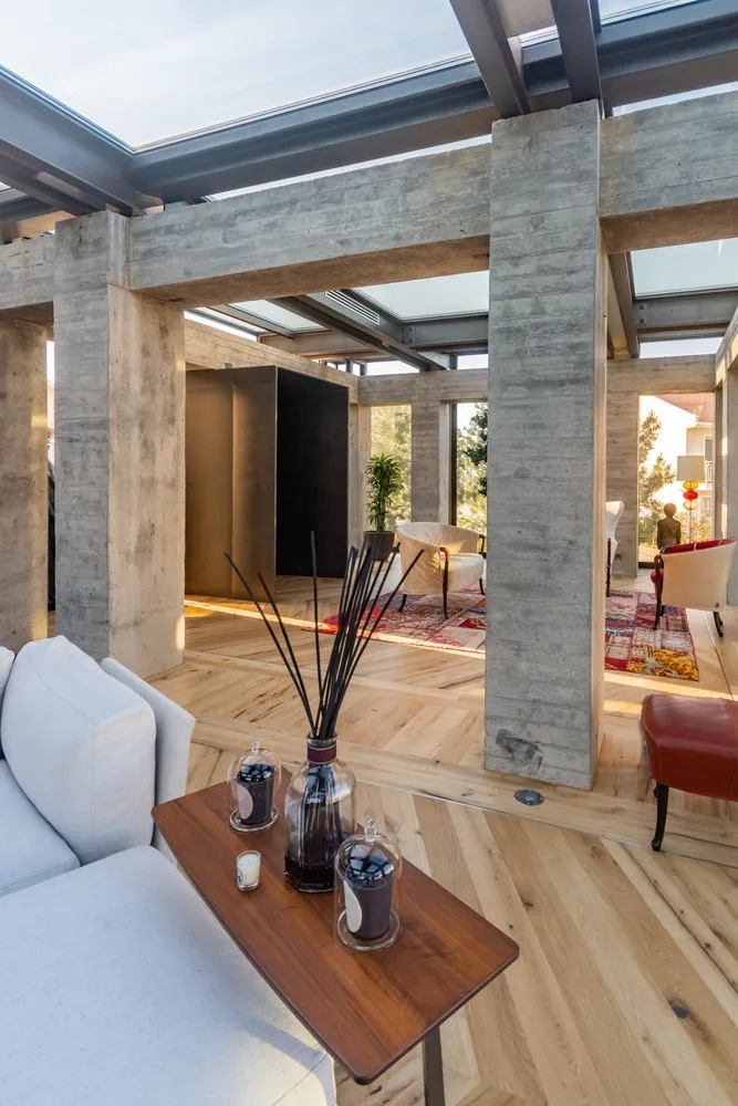 4M Group设计的波黑山小屋BM位于科索沃普里什蒂纳