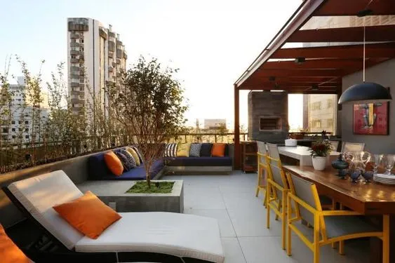 Großer gastronomischer Balkon: Ideen und Projekte mit Fotos