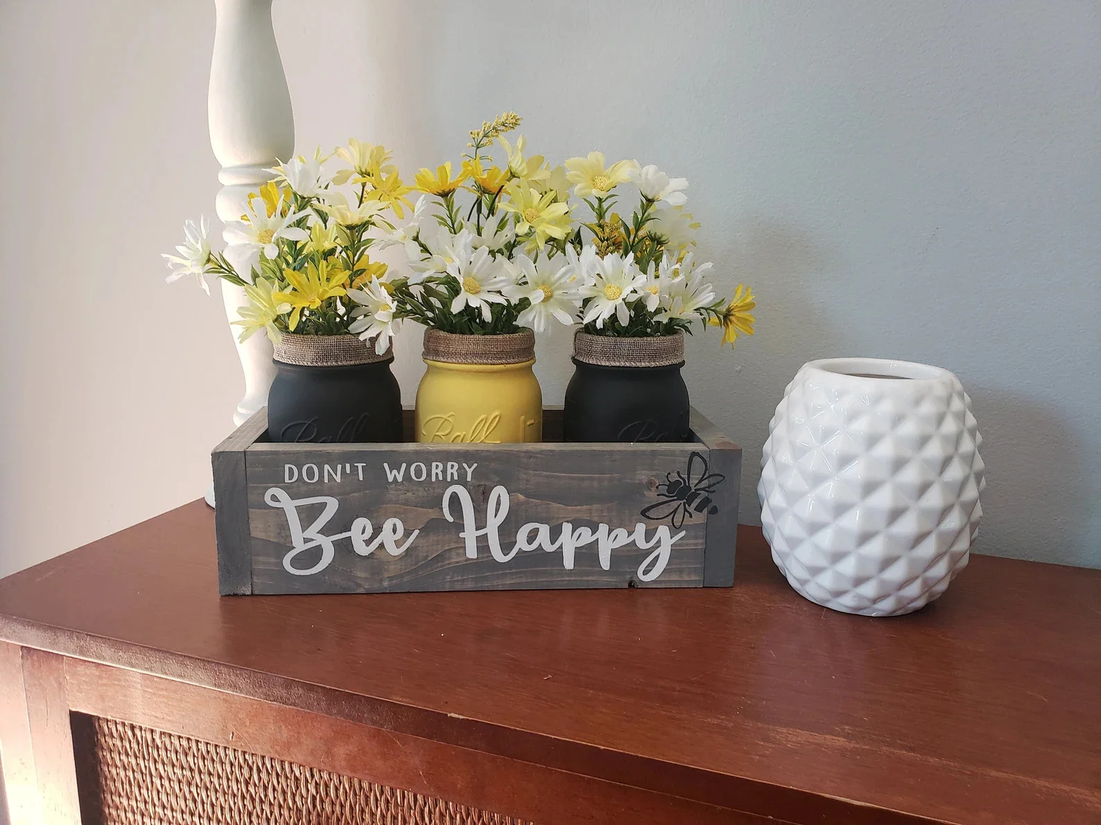 16. 蜜蜂中心装饰