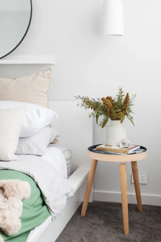 Tips for Choosing Round Bedside Tables