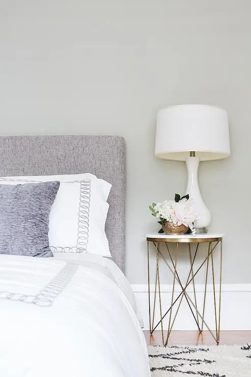 Tips for Choosing Round Bedside Tables