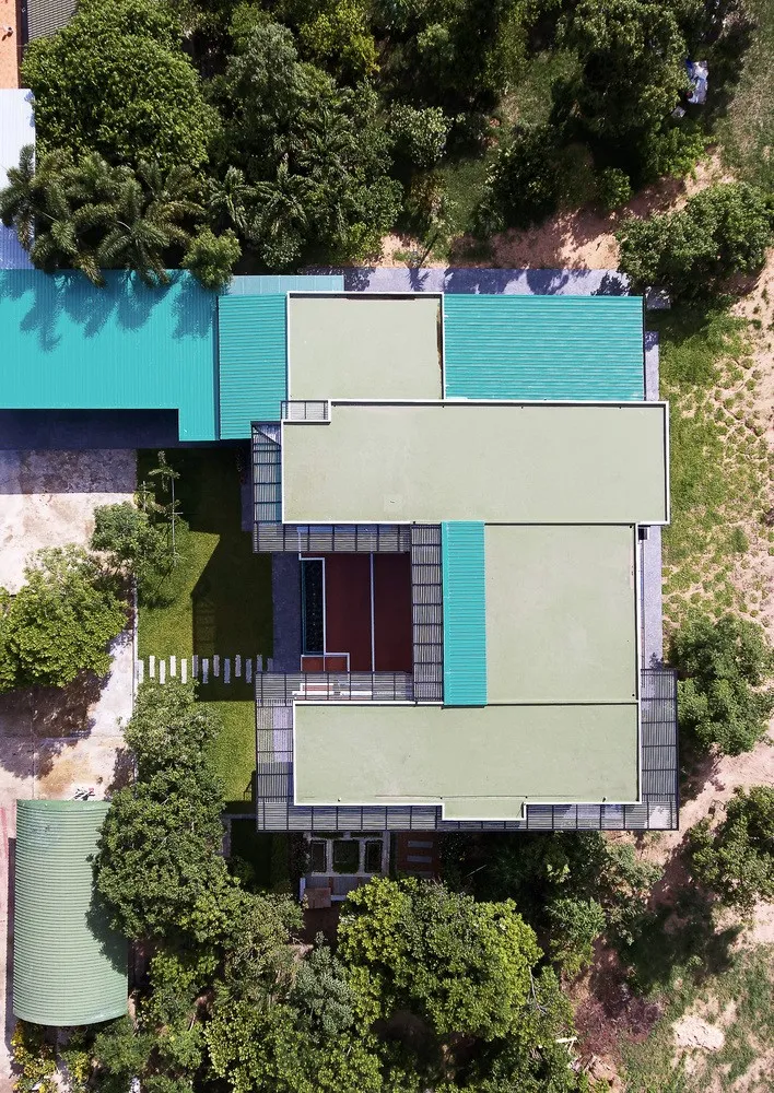 Sute Architect设计的K. Por住宅位于泰国坦巴永约帕府 Sute Architect设计的K. Por住宅位于泰国坦巴永约帕府