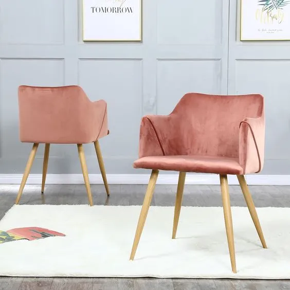 Tips for Choosing the Perfect Chair for a Small Living Room