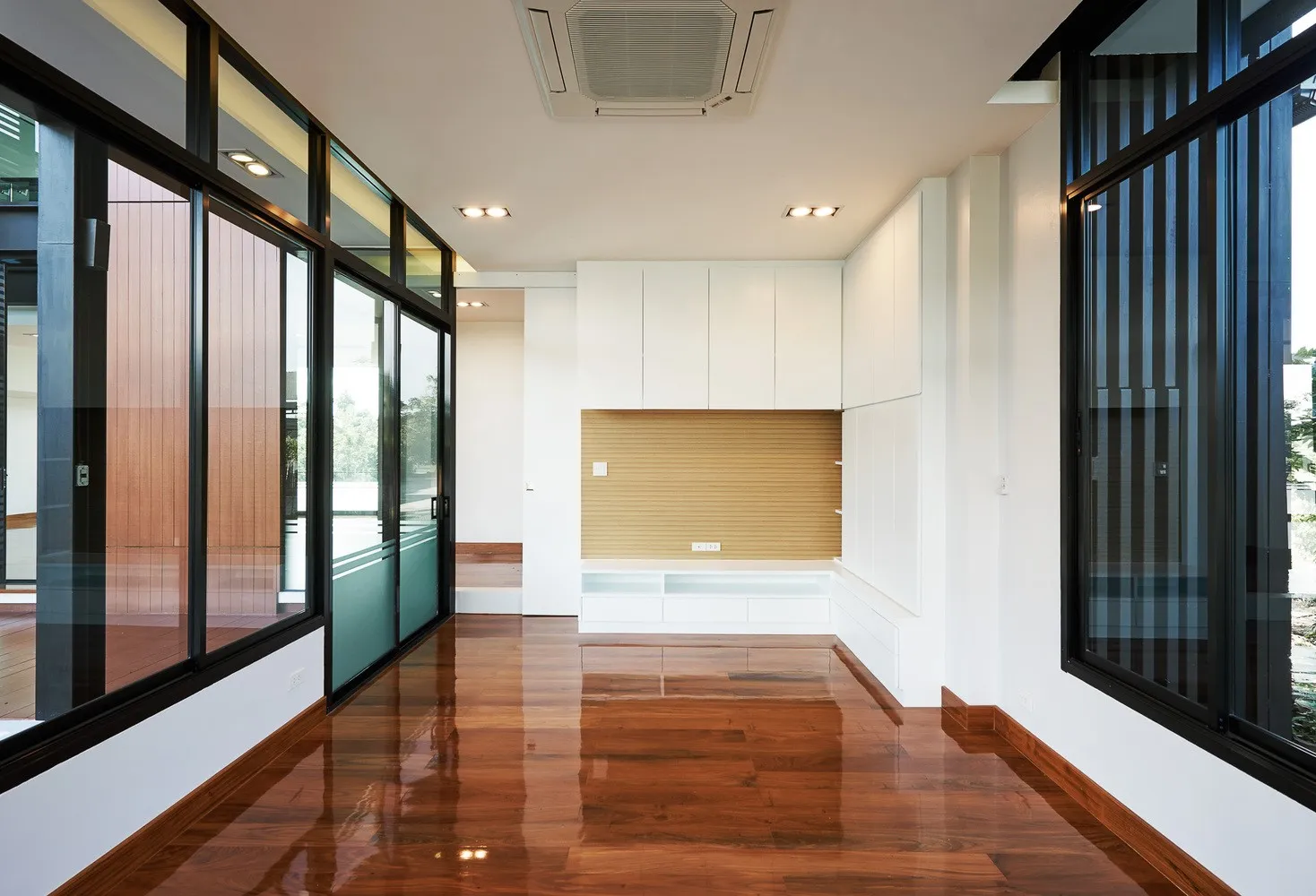 Sute Architect设计的K. Por住宅位于泰国坦巴永约帕府 Sute Architect设计的K. Por住宅位于泰国坦巴永约帕府