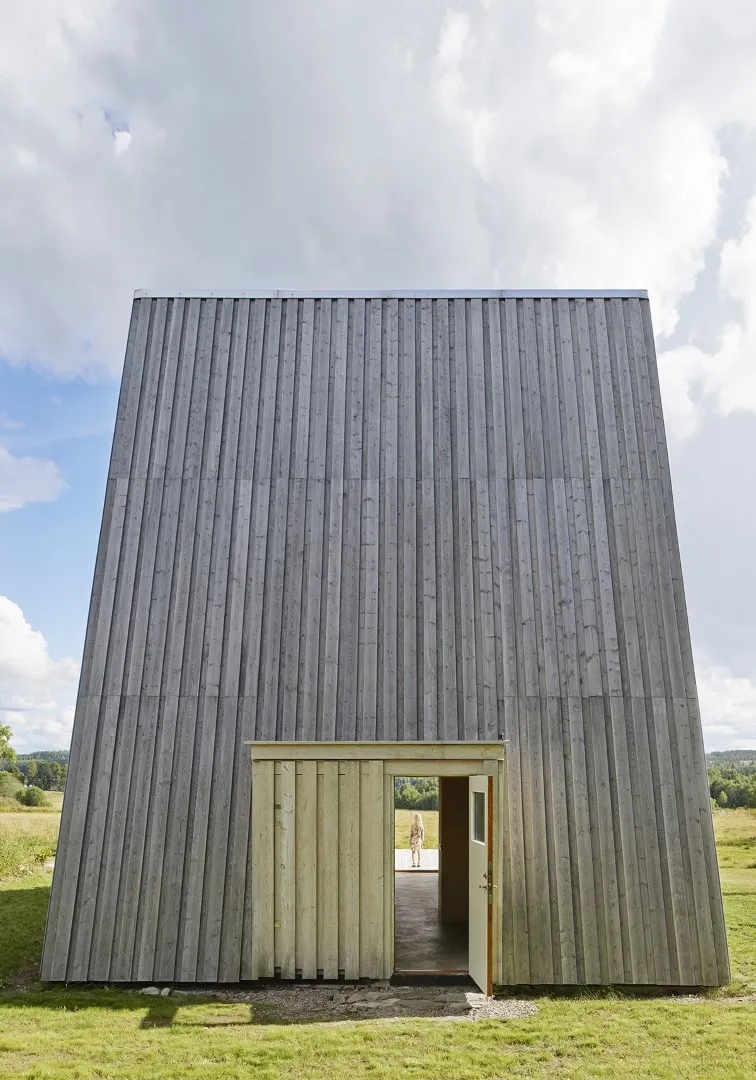 Summer Cabin in Dalarna by Leo Kvarsebo in Sweden