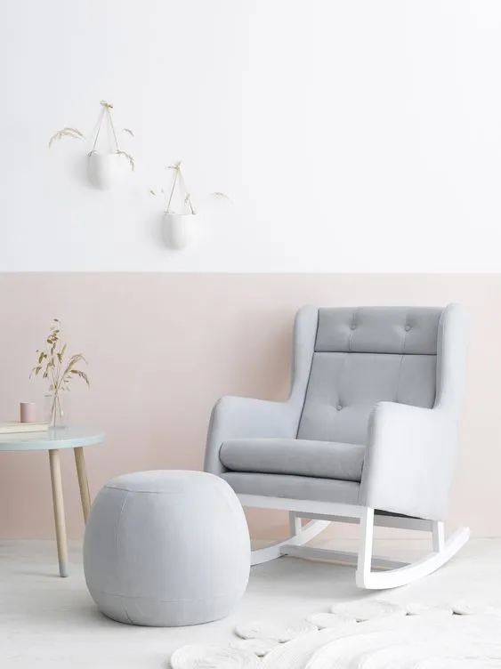 Кресло для кормления: модели для выбора