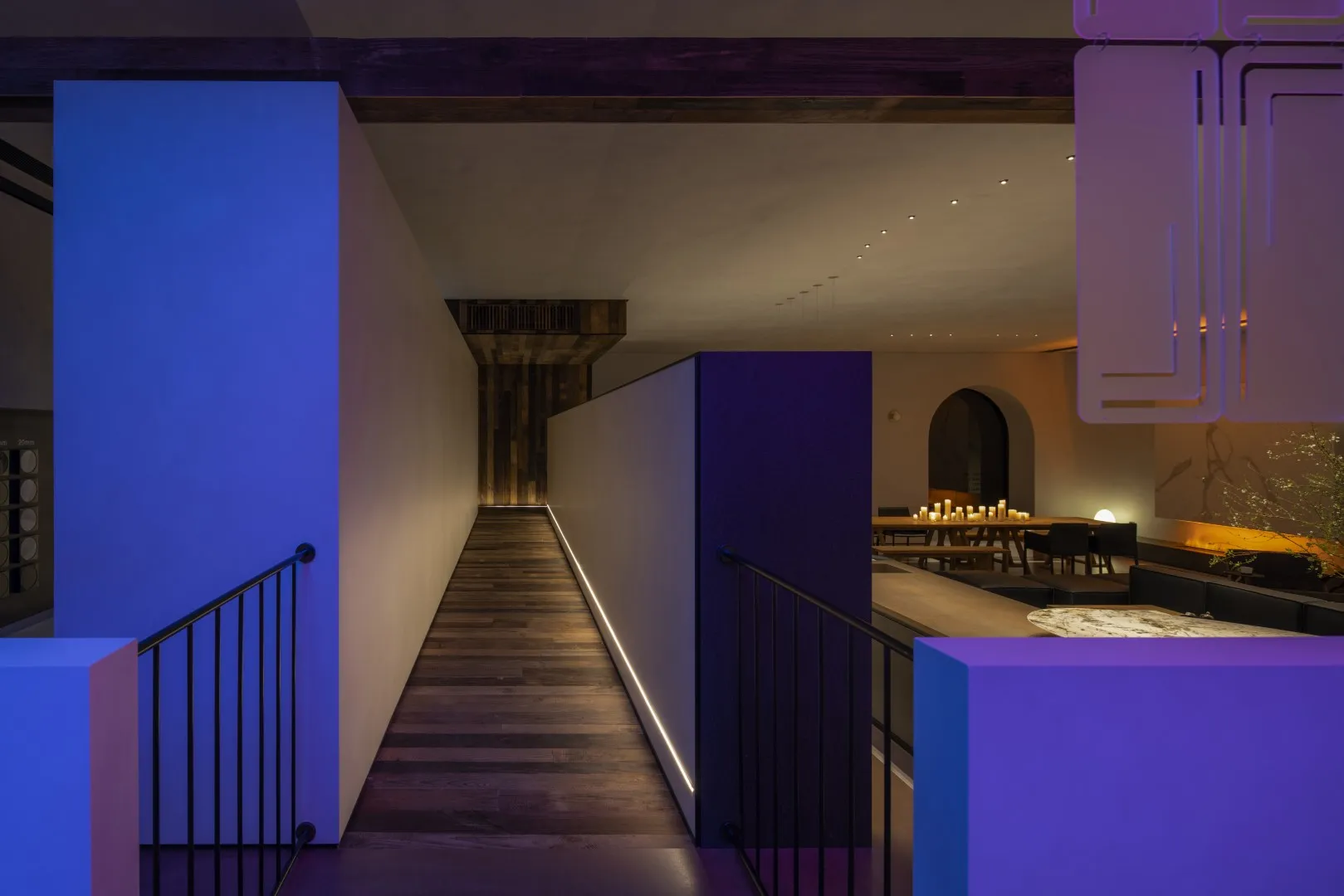 Штаб-квартира LITEX SURFACE від JUMGO CREATIVE: Флагманський магазин, що поєднує ідентичність бренду з експериментальним дизайном