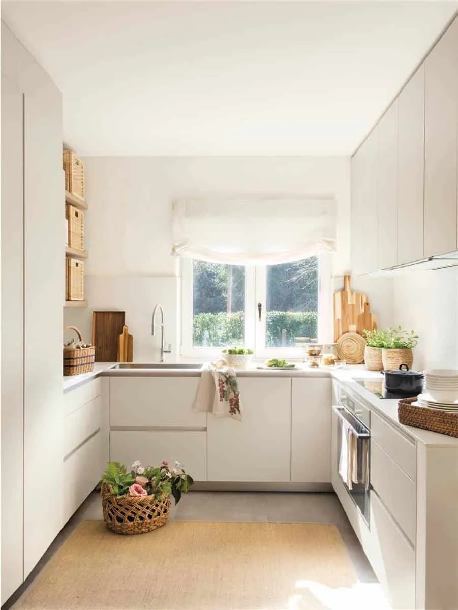 Small square kitchens: beautiful examples, well-used and inspiring