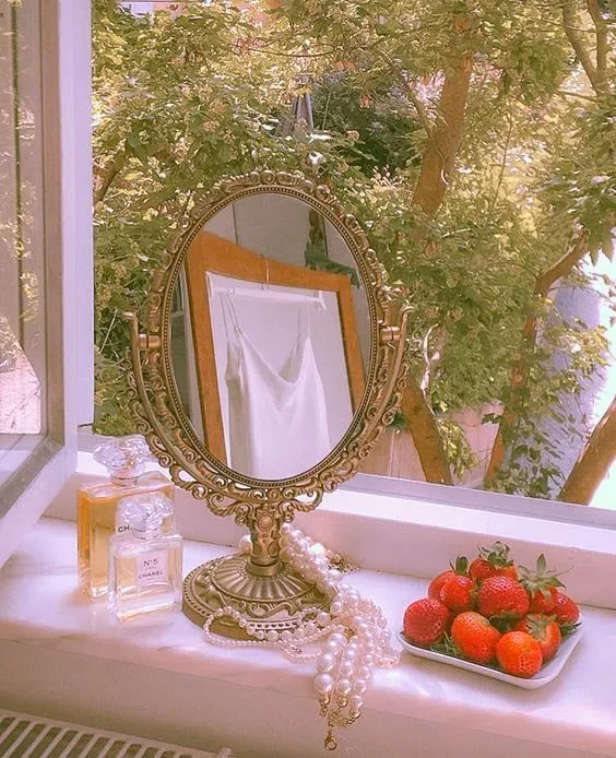 金色镜子：选择指南与9个完美灵感