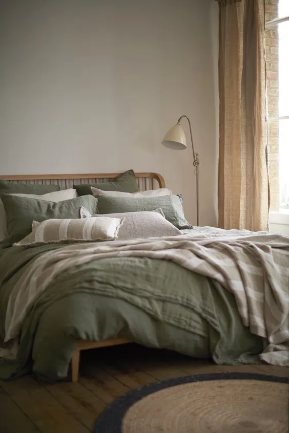 Relaxing and Stylish Green Bed for Bedroom