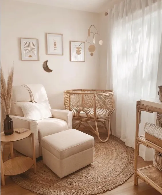 Кресло для кормления: модели для выбора