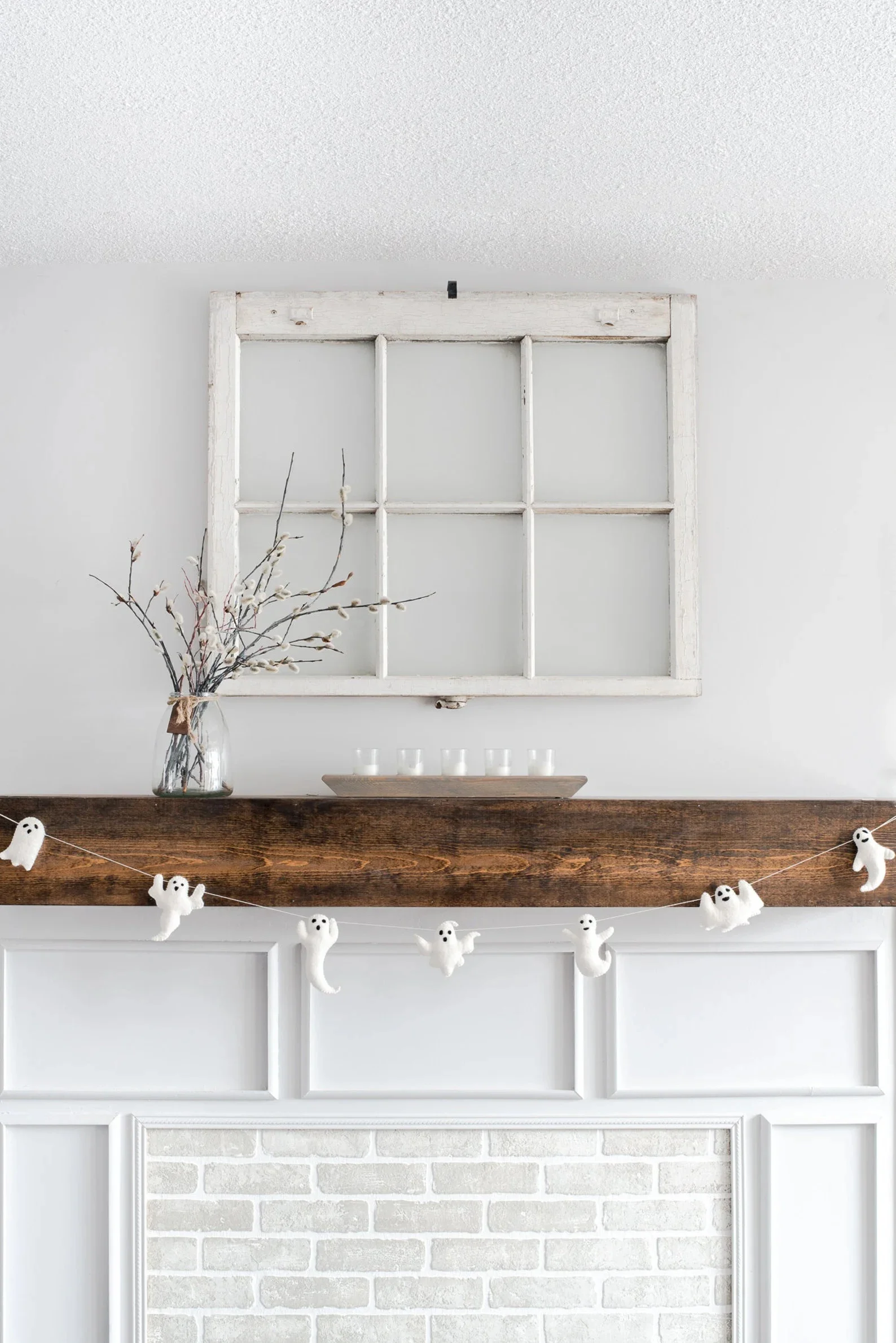 3. Guirnalda blanca de Halloween