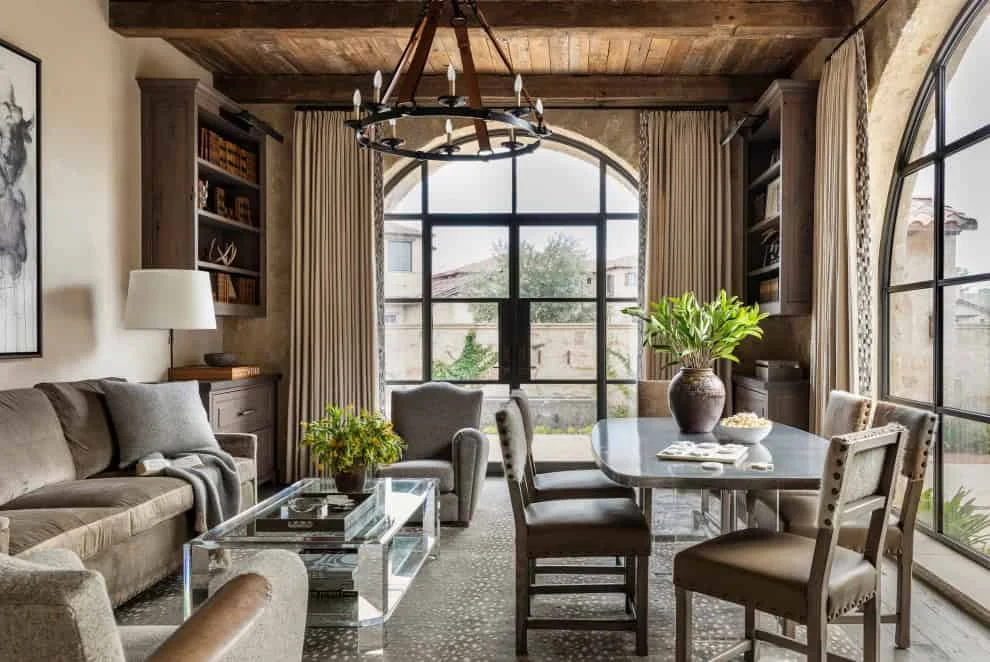 2. 休斯顿湖畔住宅