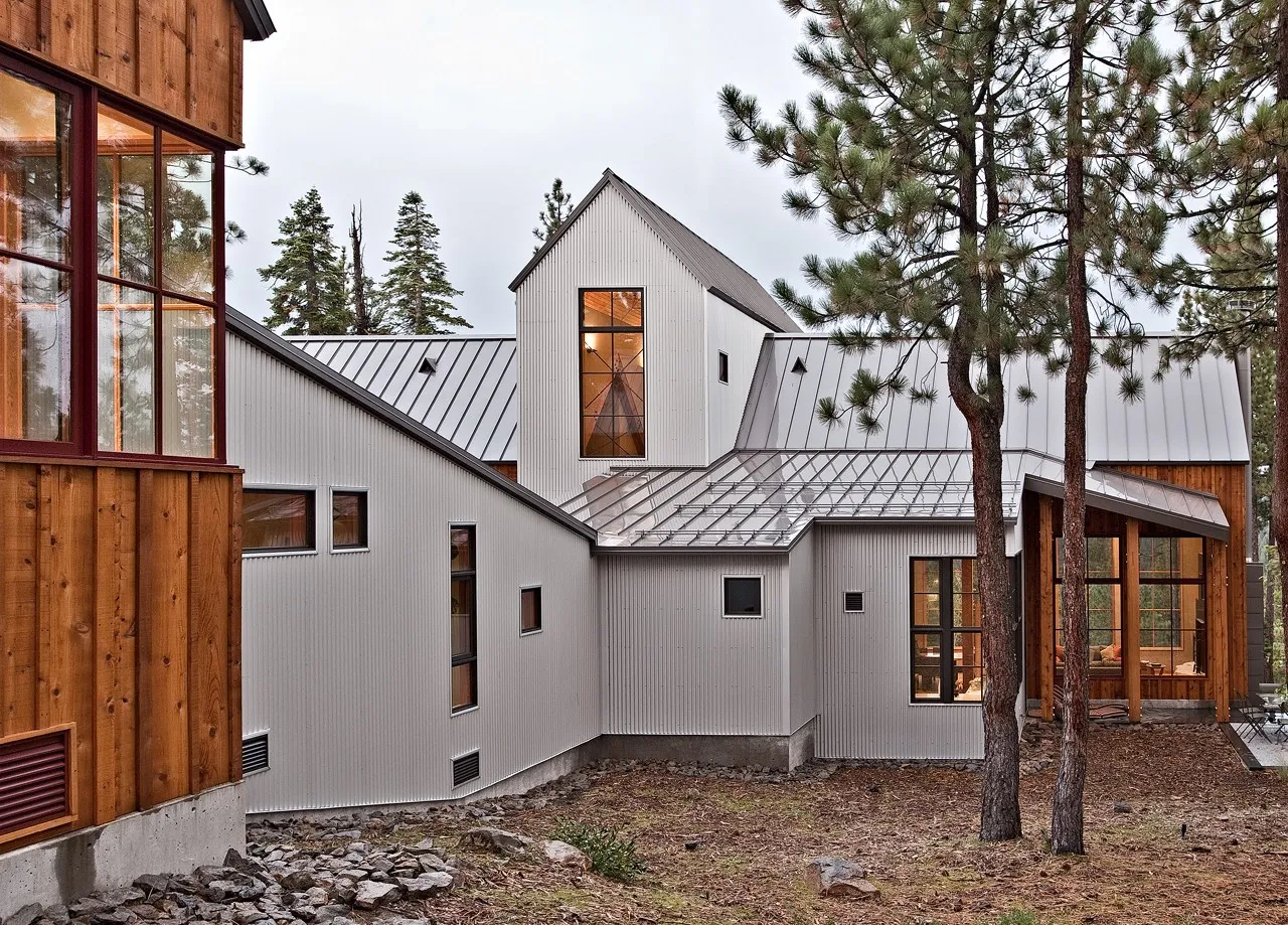Haus am Tahoe-Ufer von WA Design Inc in Nevada, USA