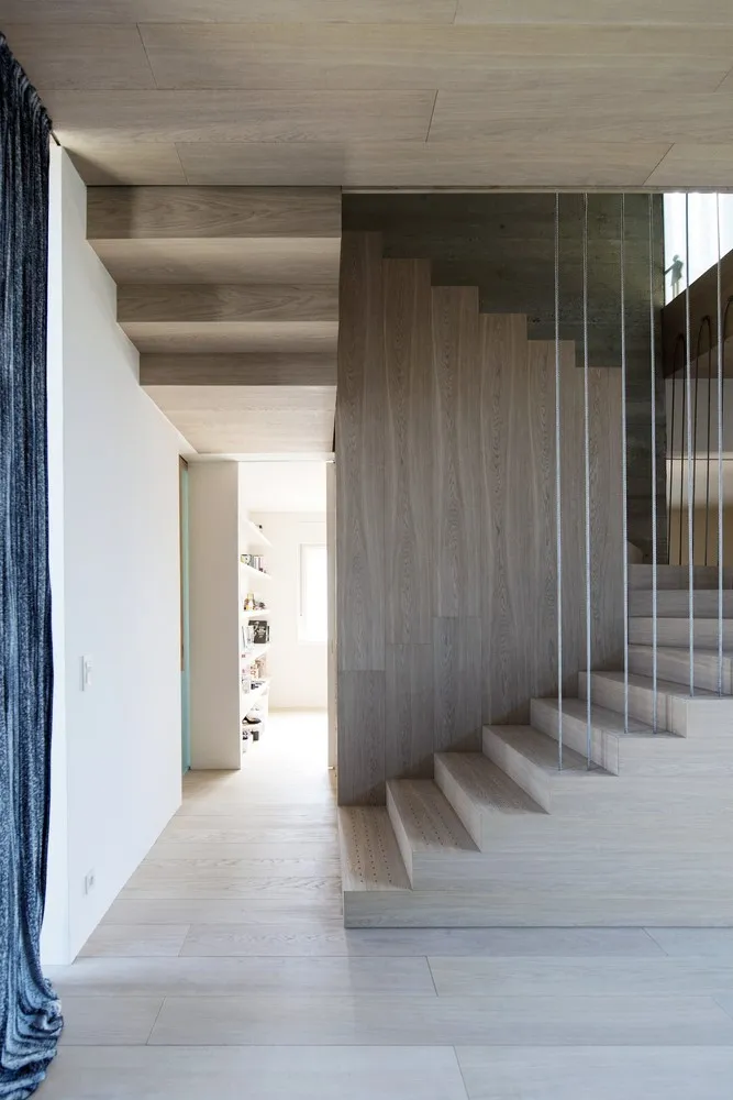 OFIS Architects设计的3SHOEBOX House位于斯洛文尼亚卢布尔雅那