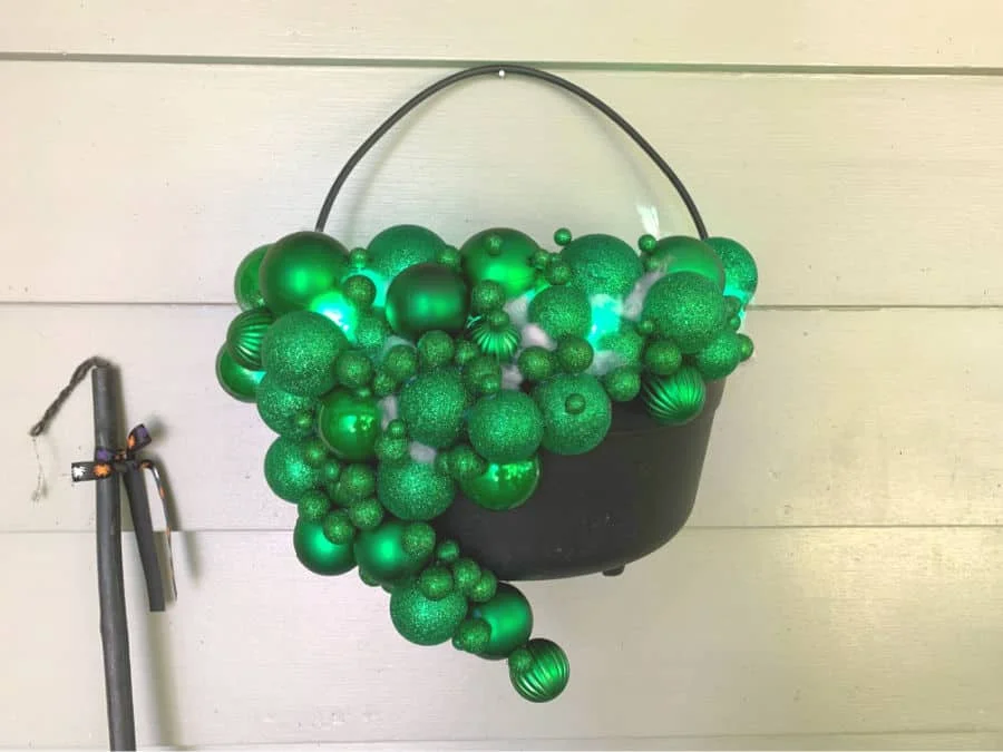 13. Mache einen Mini-Witch-Kessel