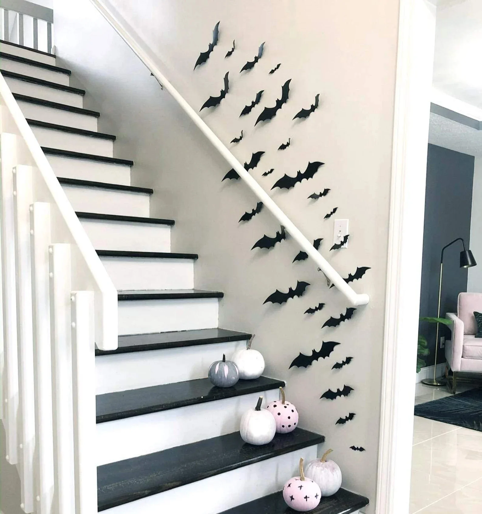 13. 三维蝙蝠装饰