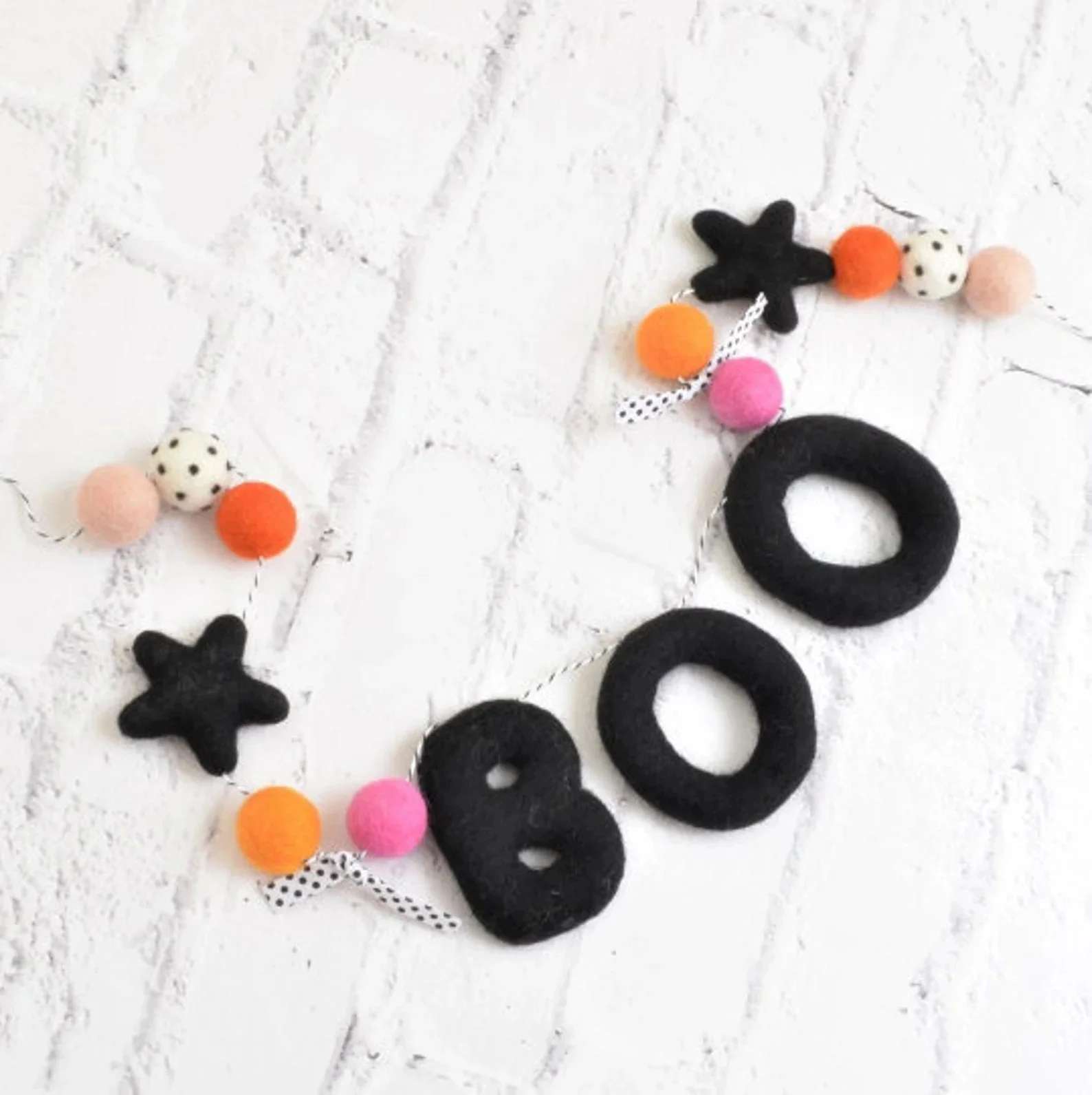 10. Гирлянда Бу