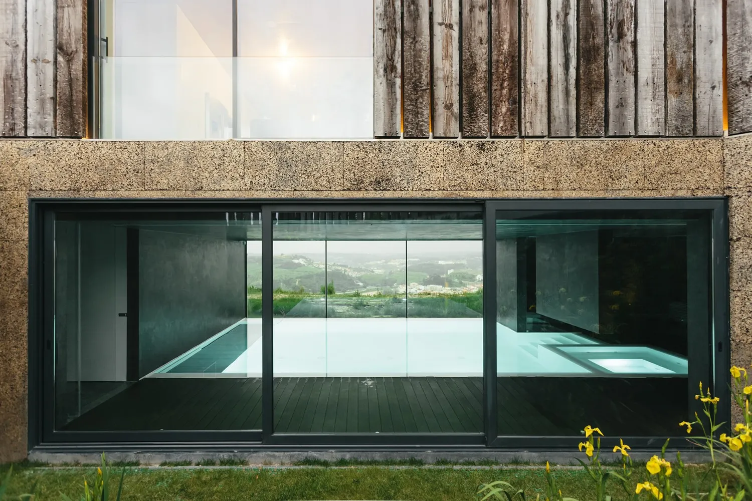 葡萄牙托雷斯-韦德拉尔的Varatojo住宅，由Atelier Data设计