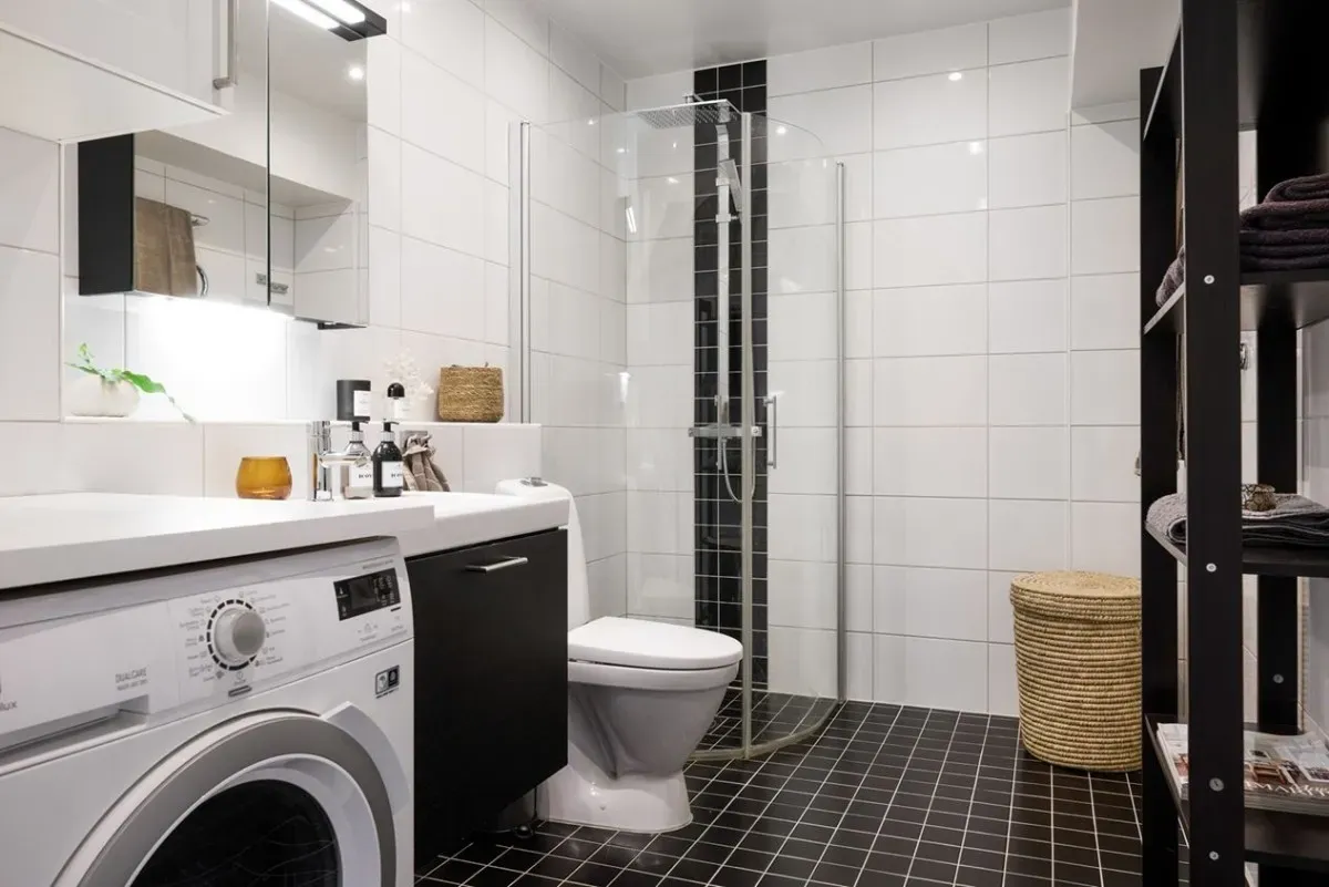 Seasonal Black and White Monochrome Decorating