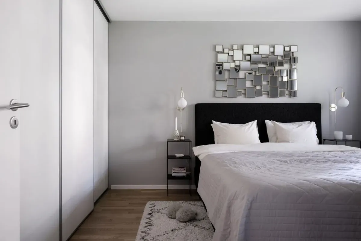 Seasonal Black and White Monochrome Decorating