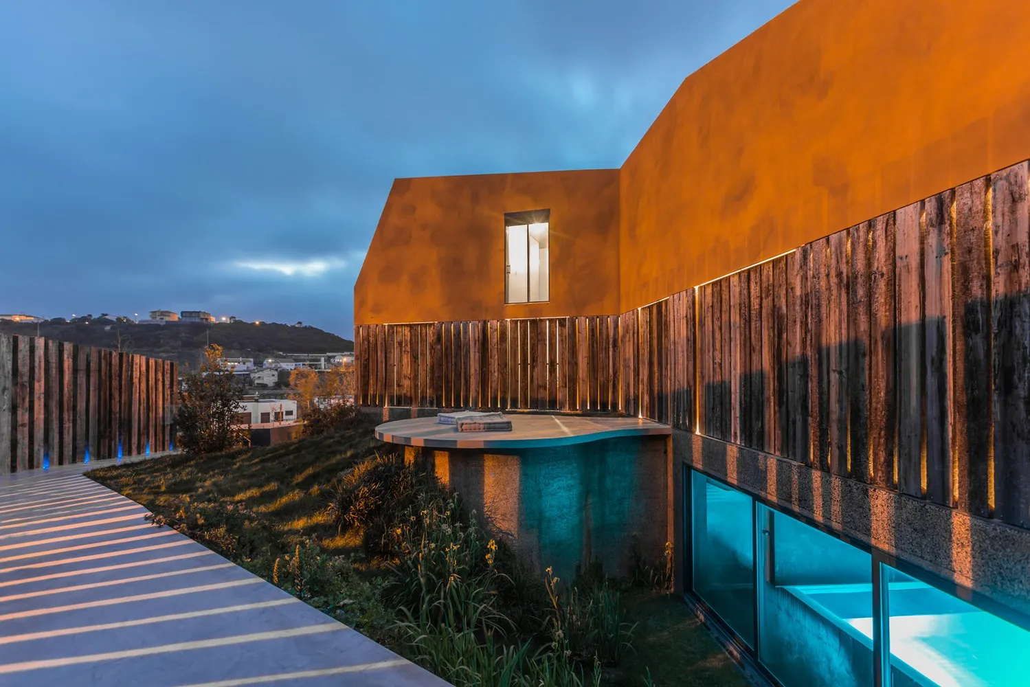 葡萄牙托雷斯-韦德拉尔的Varatojo住宅，由Atelier Data设计