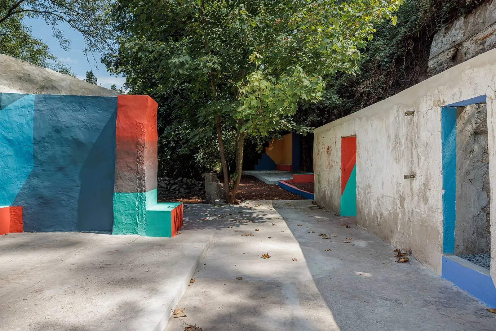 葡萄牙保罗·莫雷拉建筑事务所与Verkron艺术集体的Escadinhas步行道项目 葡萄牙保罗·莫雷拉建筑事务所与Verkron艺术集体的Escadinhas步行道项目