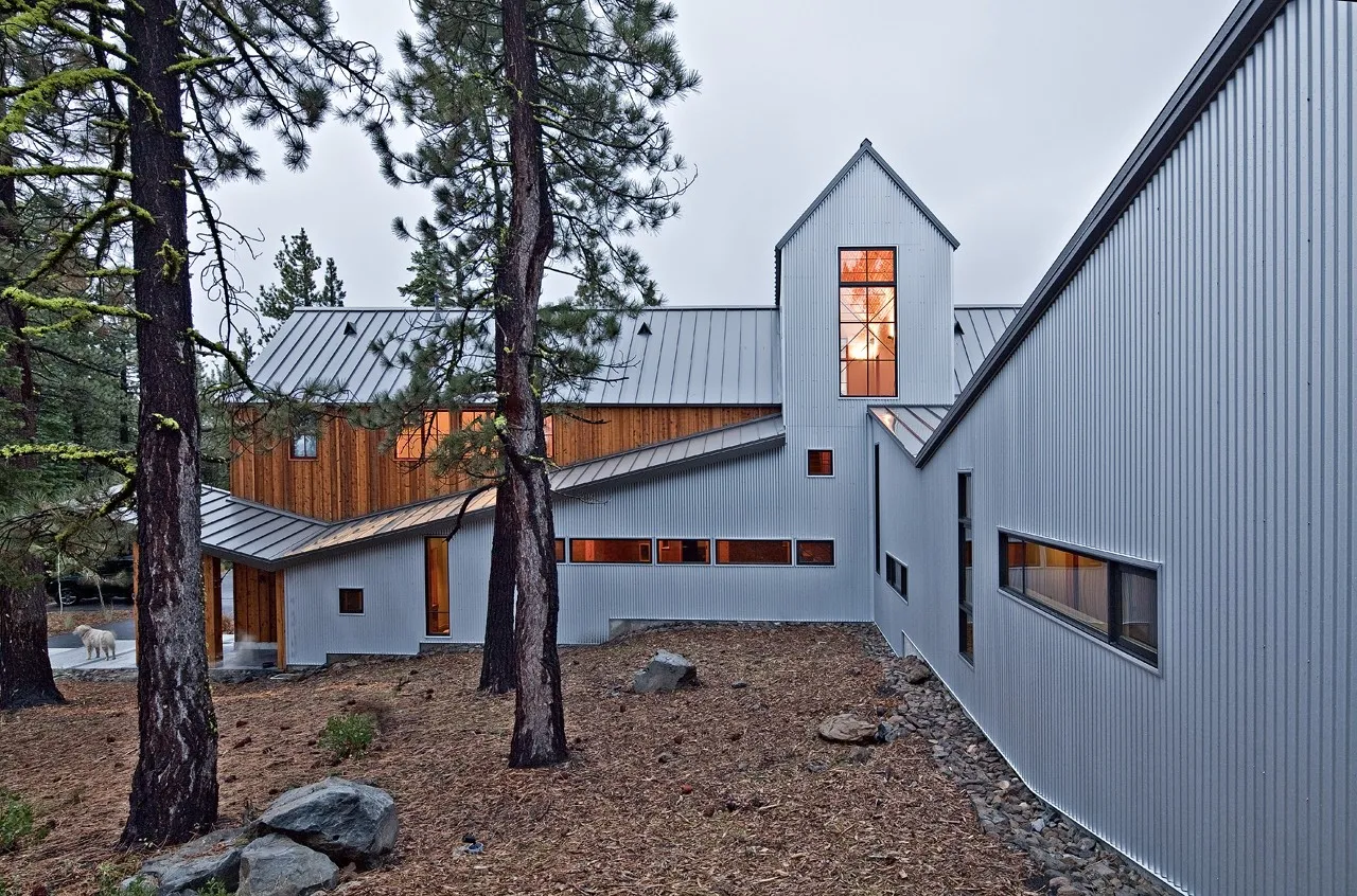 Haus am Tahoe-Ufer von WA Design Inc in Nevada, USA