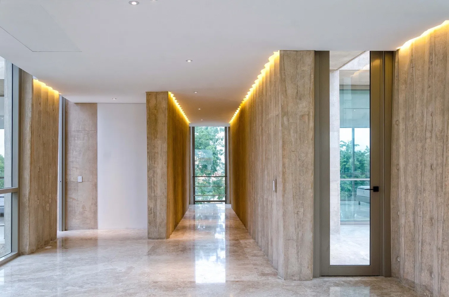 墨西哥坎昆的家由弗朗西斯科·埃利亚斯工作室设计