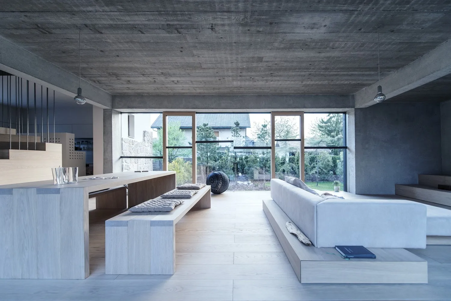 OFIS Architects设计的3SHOEBOX House位于斯洛文尼亚卢布尔雅那