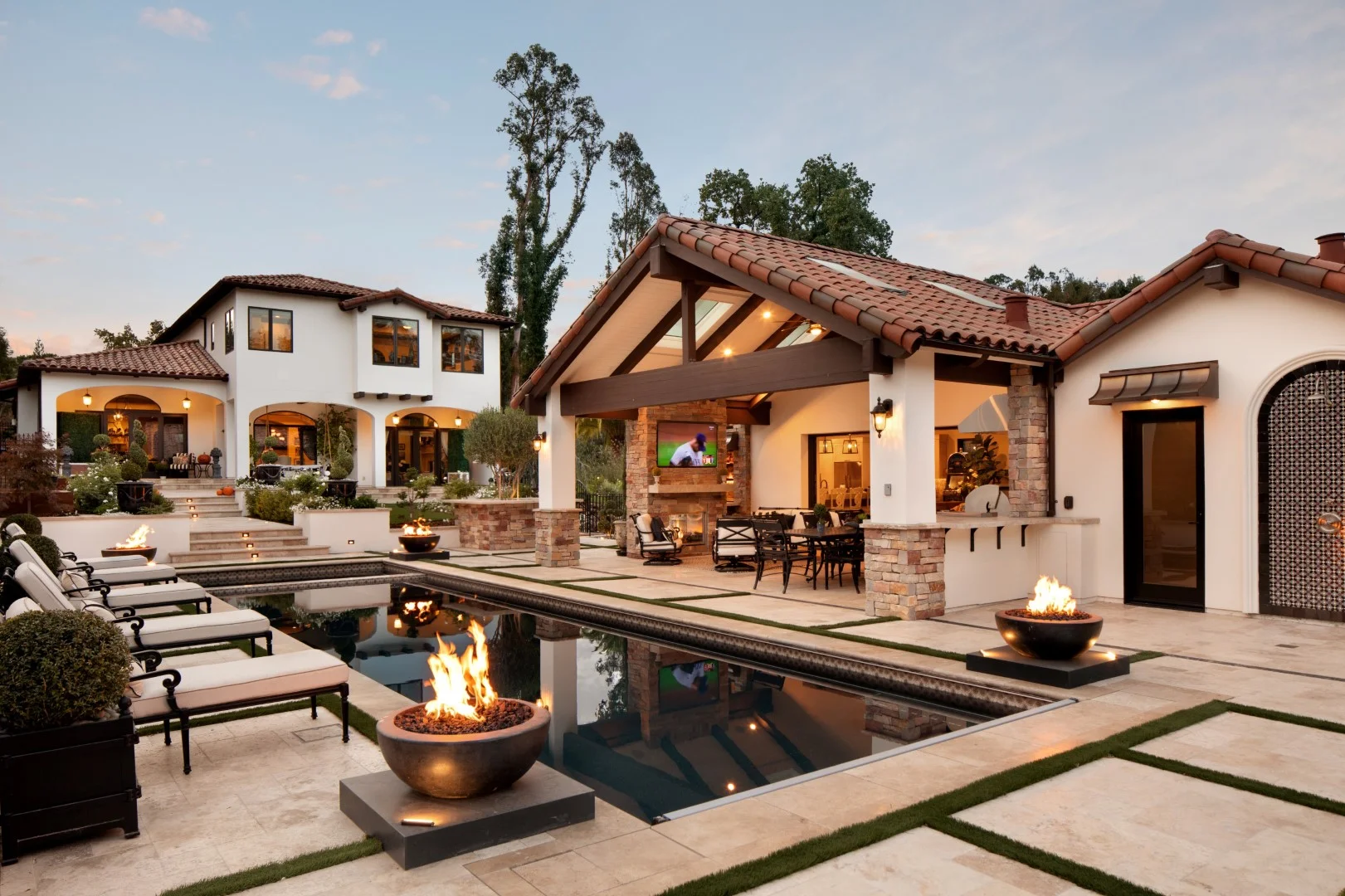 13. 海滨带小屋泳池