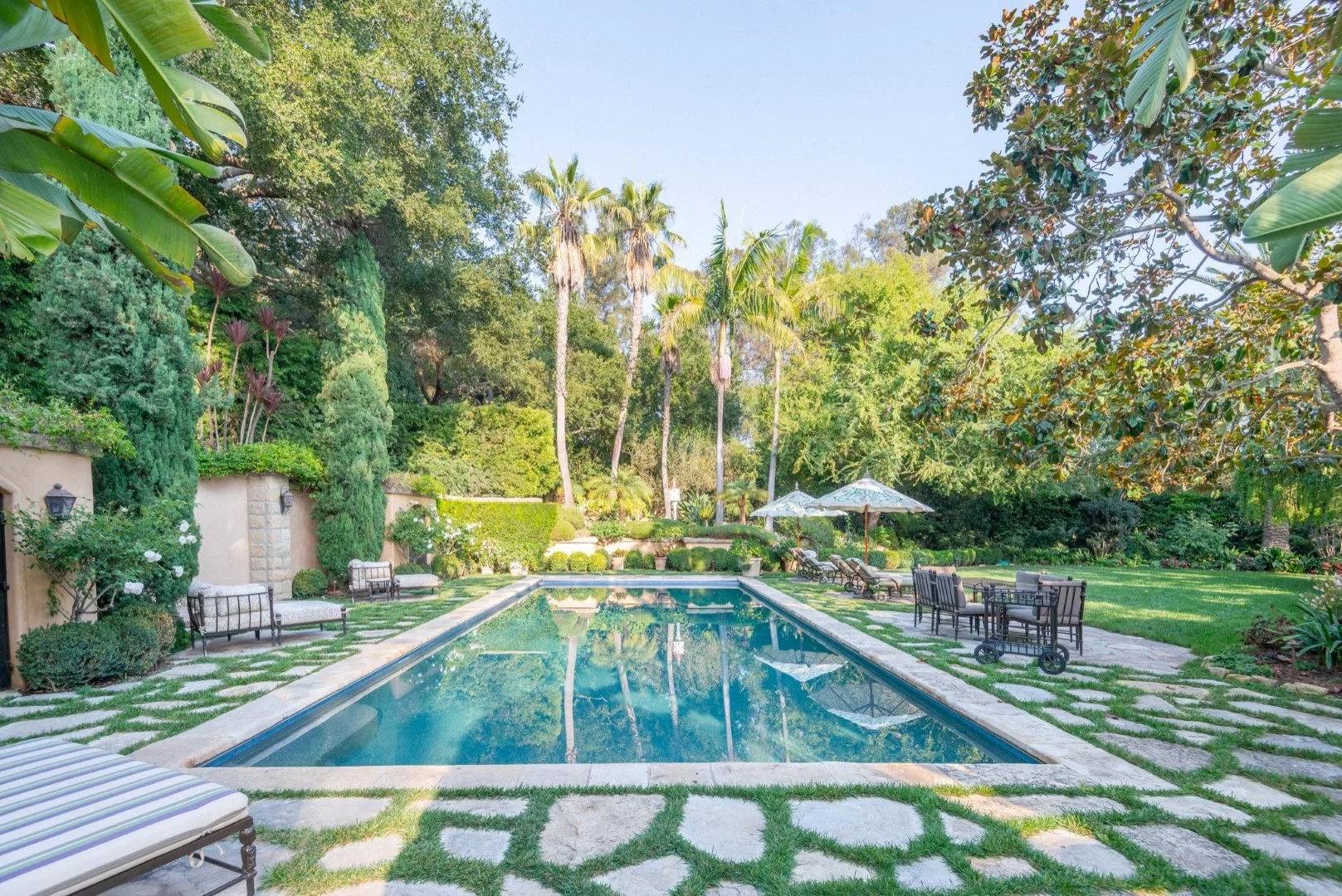 11. 海景泳池设计