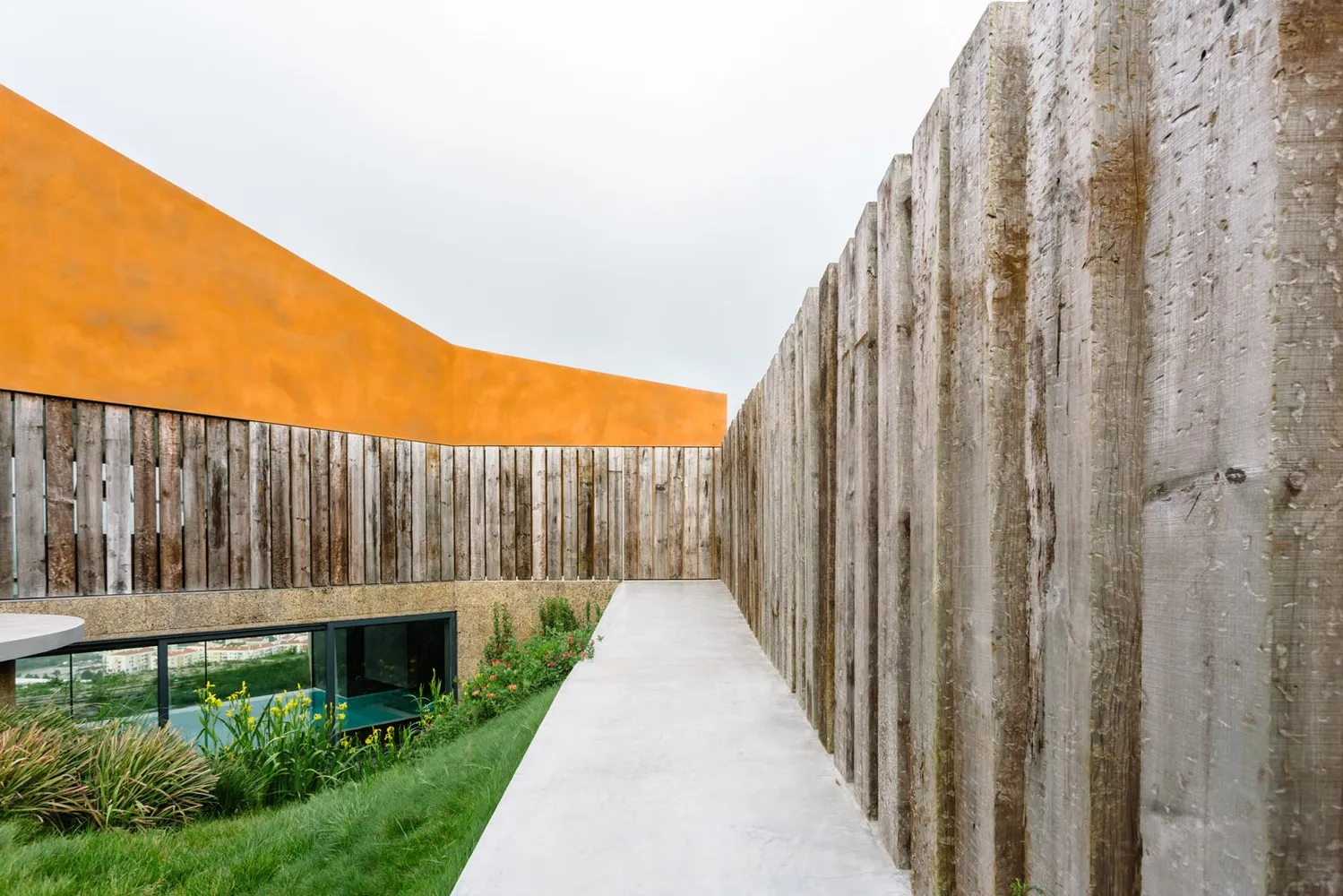 葡萄牙托雷斯-韦德拉尔的Varatojo住宅，由Atelier Data设计