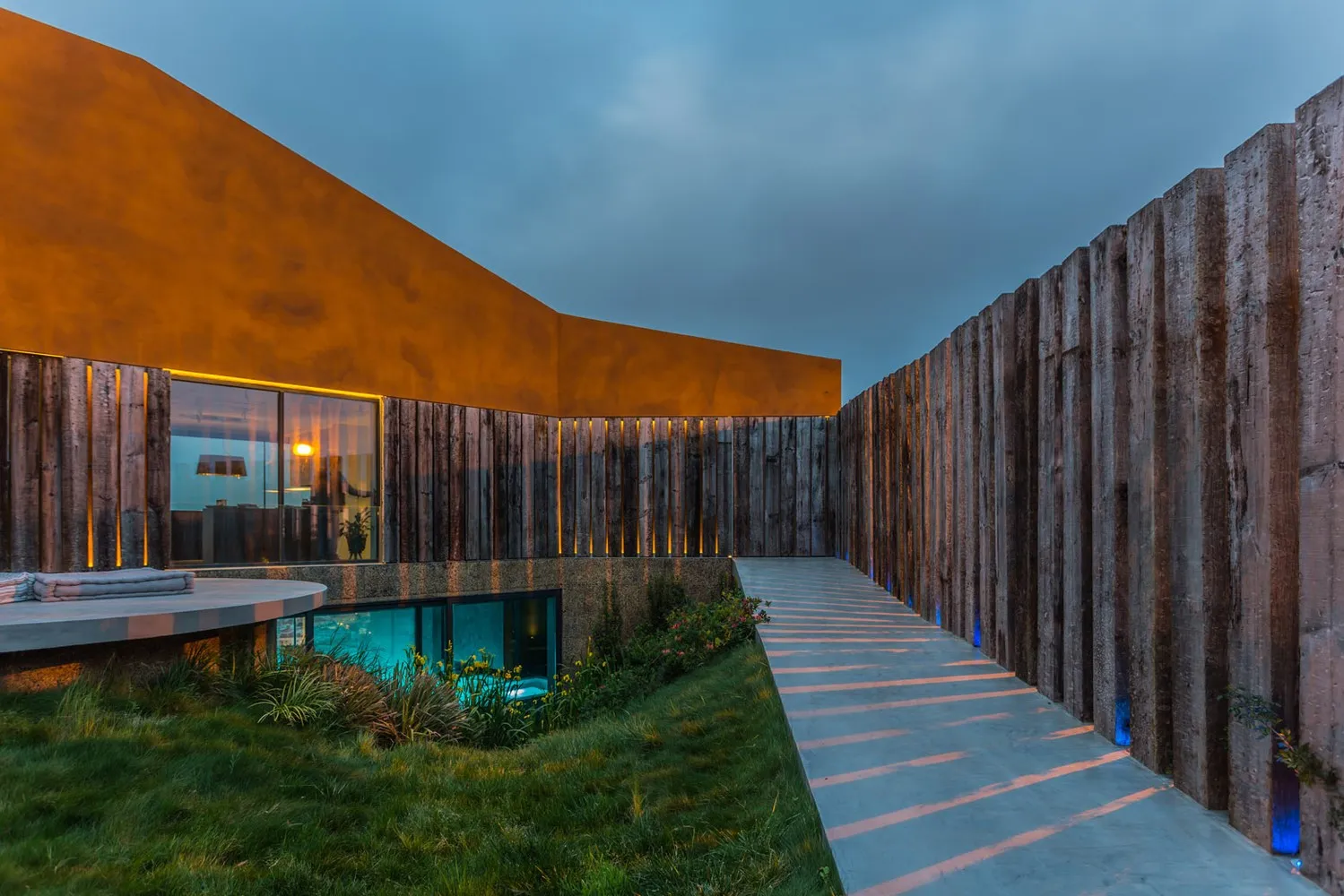 葡萄牙托雷斯-韦德拉尔的Varatojo住宅，由Atelier Data设计