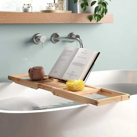 BATH BRIDGE: STAR ACCESSORY FOR RELAXATION IN THE BATHROOM