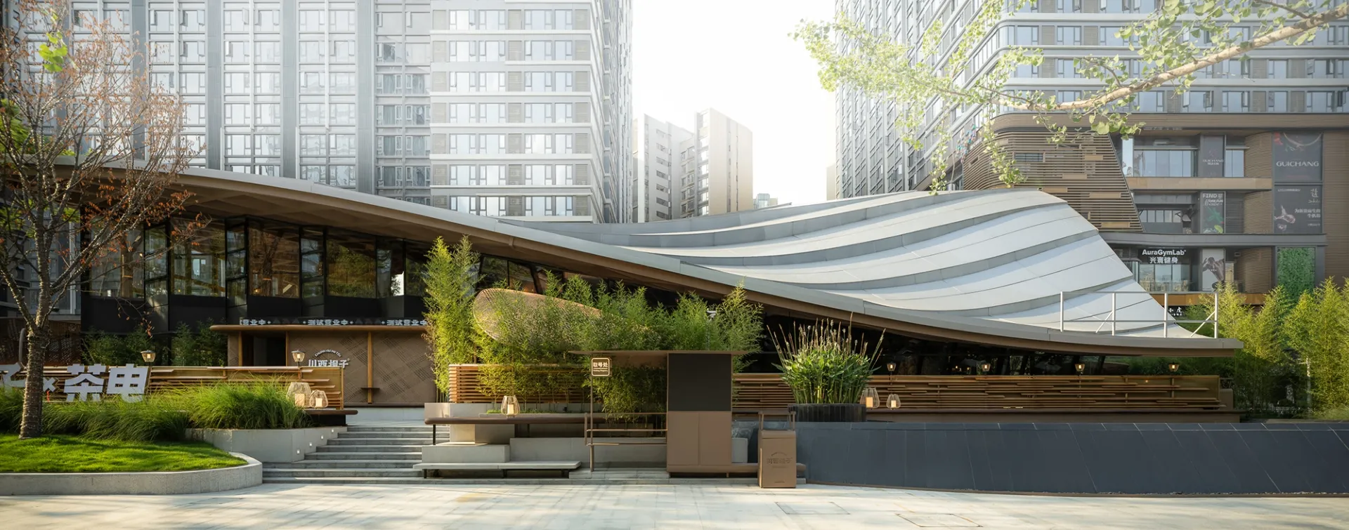 成都川西巴子提豪餐厅由HDC Design设计在成都，中国