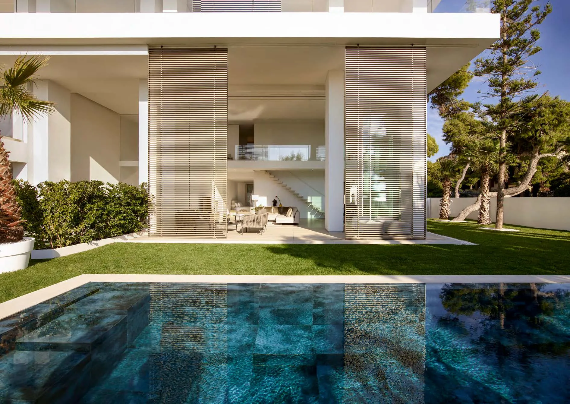 SAOTA和ARRCC的格利法达：雅典海岸的海景极简主义