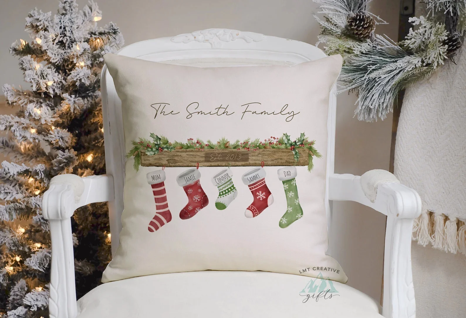 3. Personalisiertes Kissen mit Familienstrümpfen