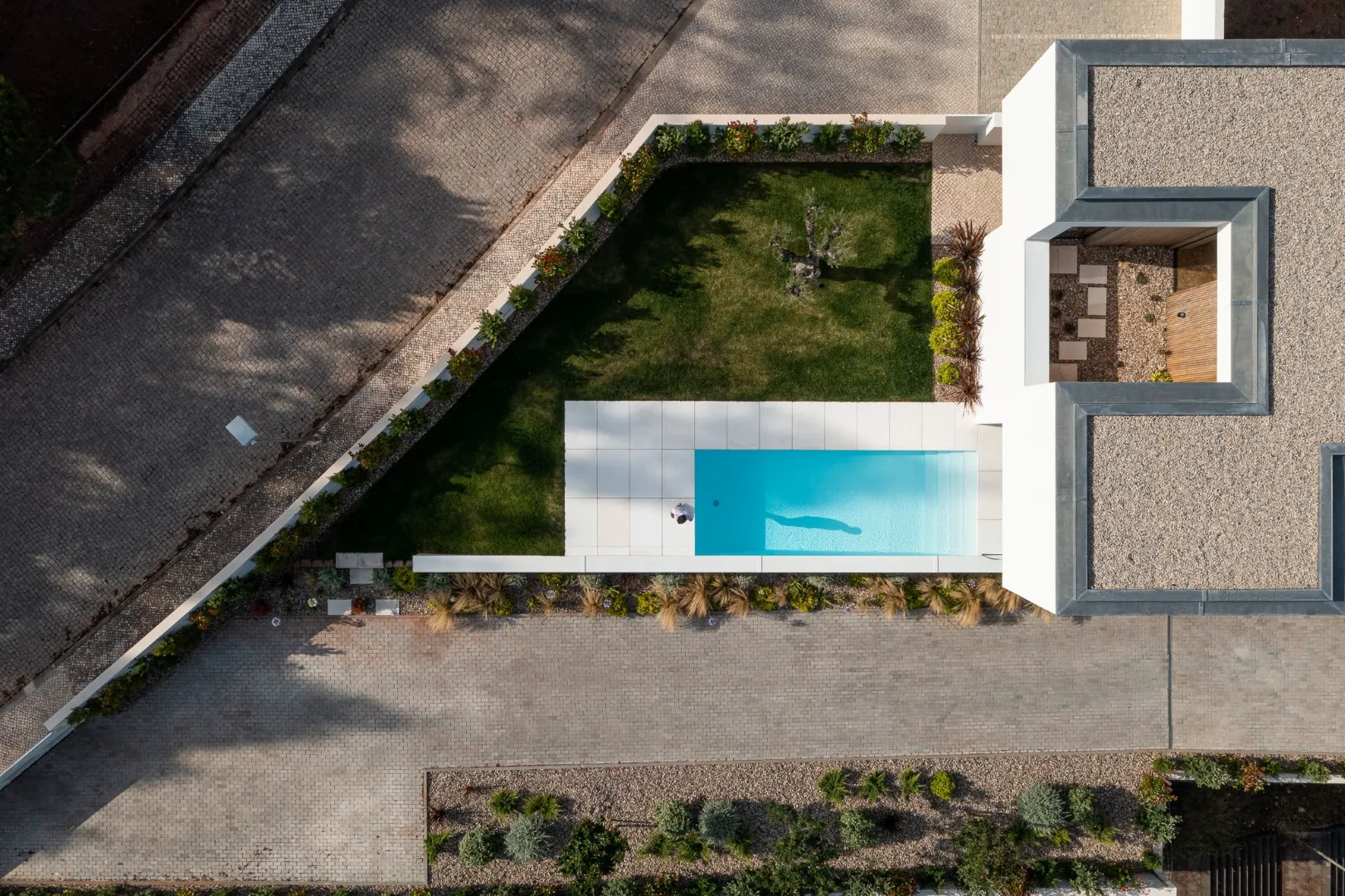 Дом JC от архитектора Марио Альвеса в Коймбре, Португалия Дом JC от архитектора Марио Альвеса в Коймбре, Португалия