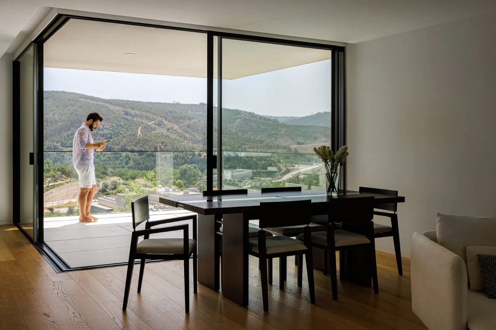 Дом JC от архитектора Марио Альвеса в Коймбре, Португалия Дом JC от архитектора Марио Альвеса в Коймбре, Португалия