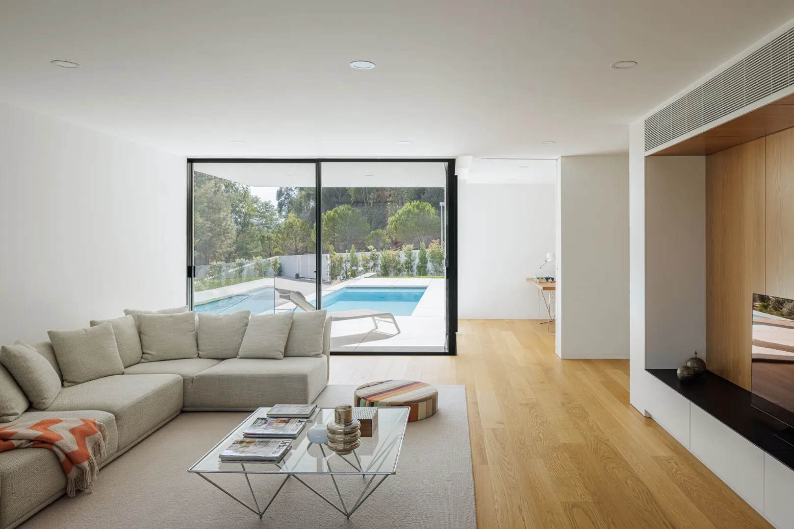 Дом JC от архитектора Марио Альвеса в Коймбре, Португалия Дом JC от архитектора Марио Альвеса в Коймбре, Португалия